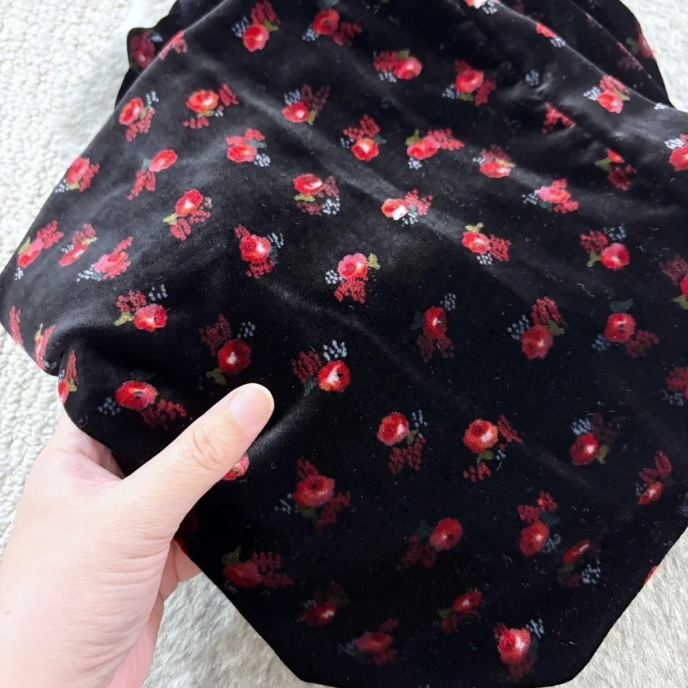LOFT Velvet Floral Puff Sleeve Top